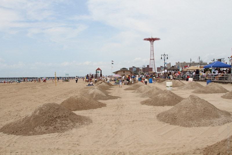 Coney Island Sand Sculpting 2011 in Brooklyn
