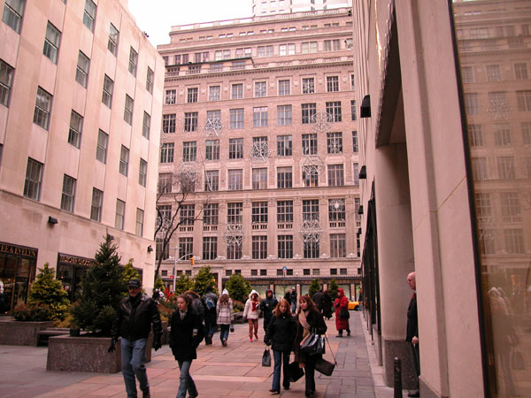 Rockefeller Center, 5th Ave, 34th St