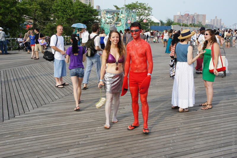 Brooklyn Mermaid Parade, Coney Island - парад русалок на Coney Island